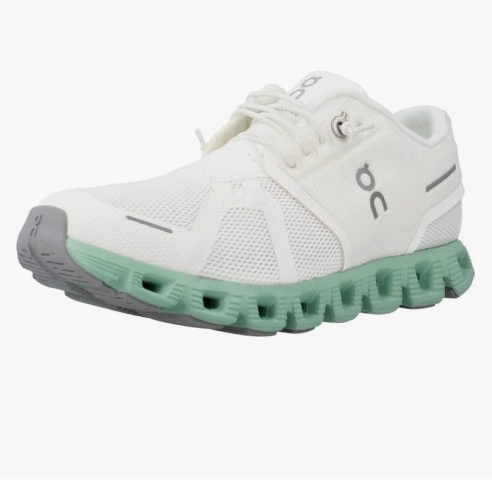 On Cloud 5 Running White and Green Sneakers